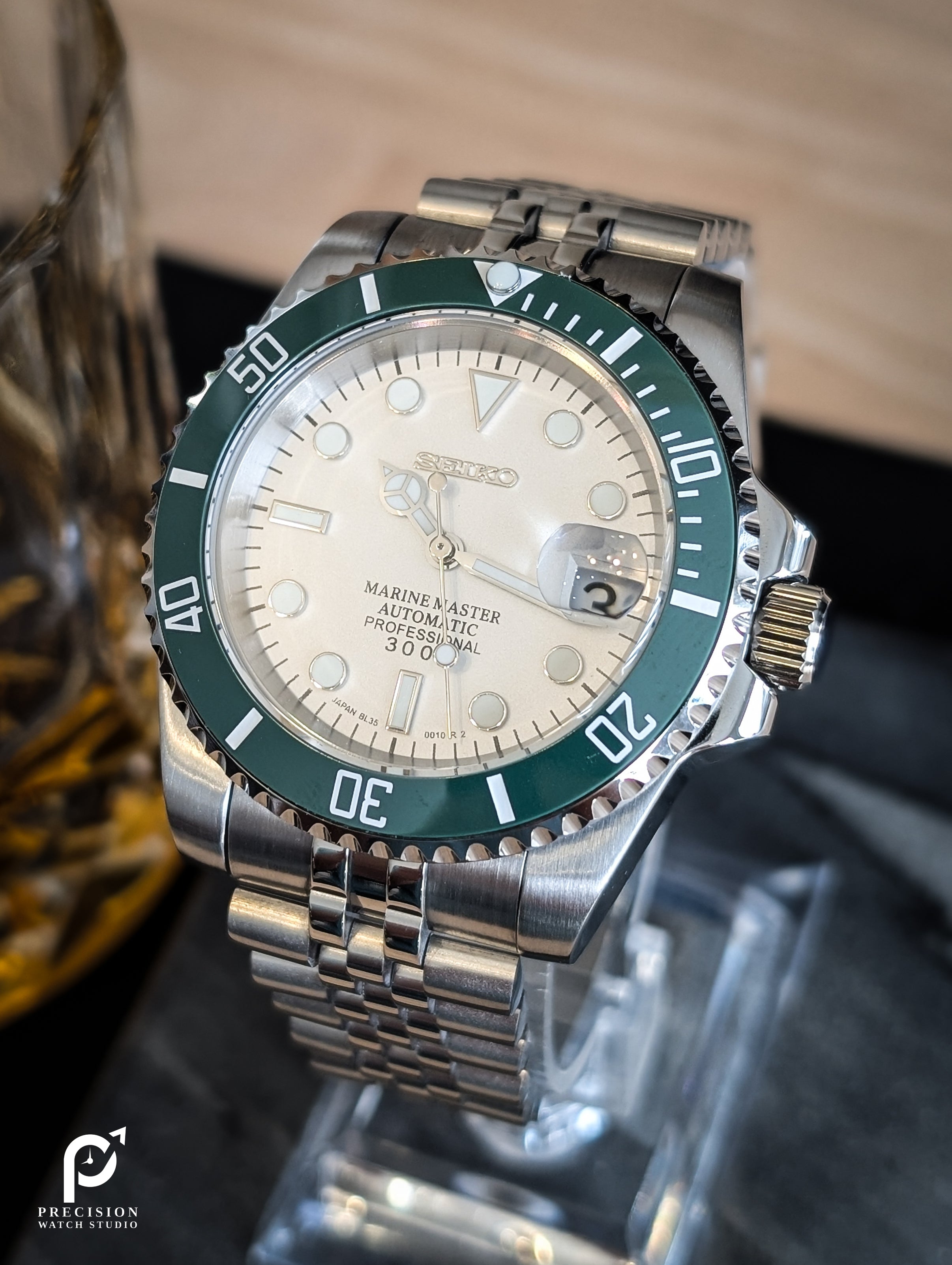 Bright Sub Style Diver - Classic Green