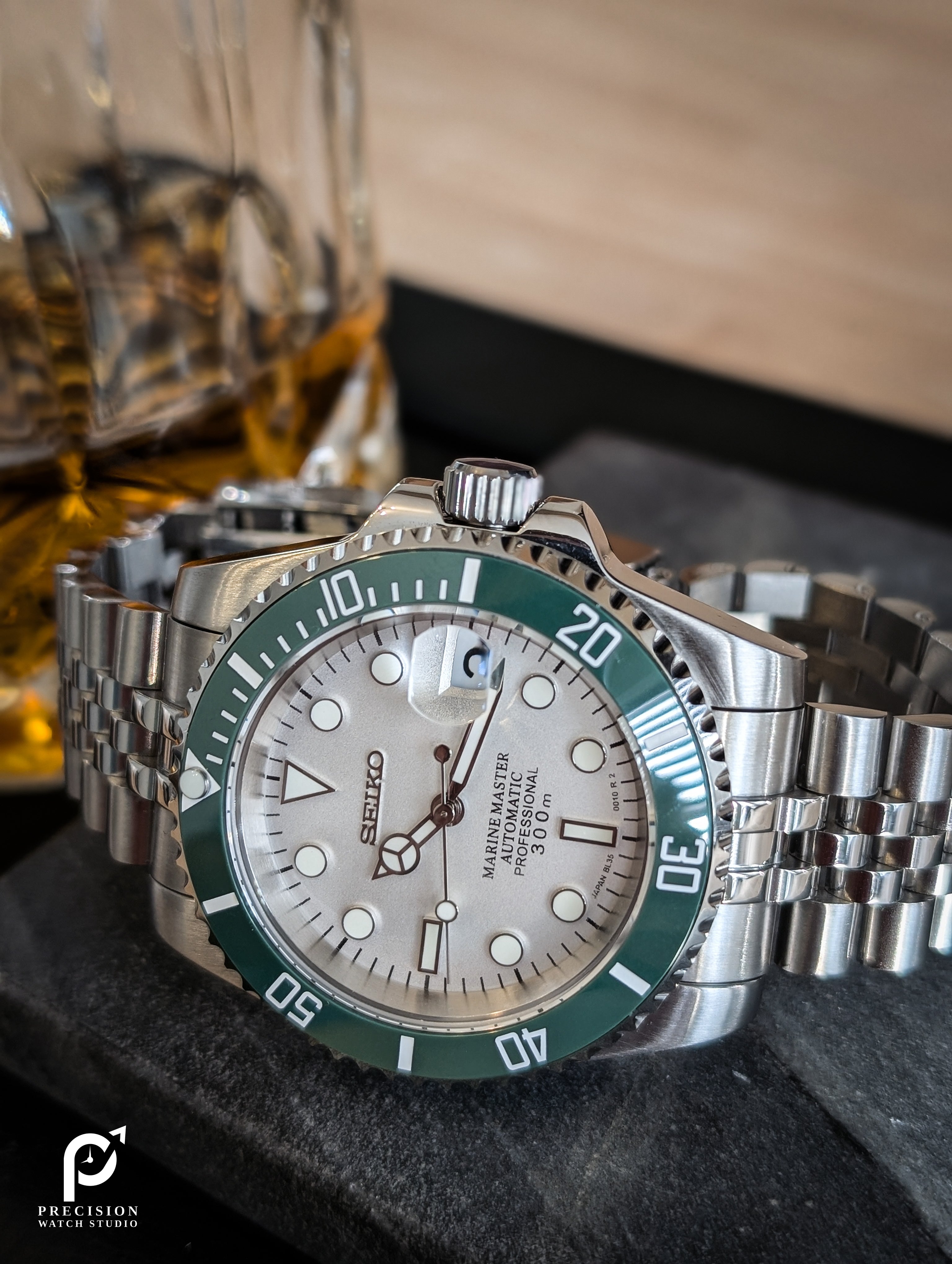 Bright Sub Style Diver - Classic Green