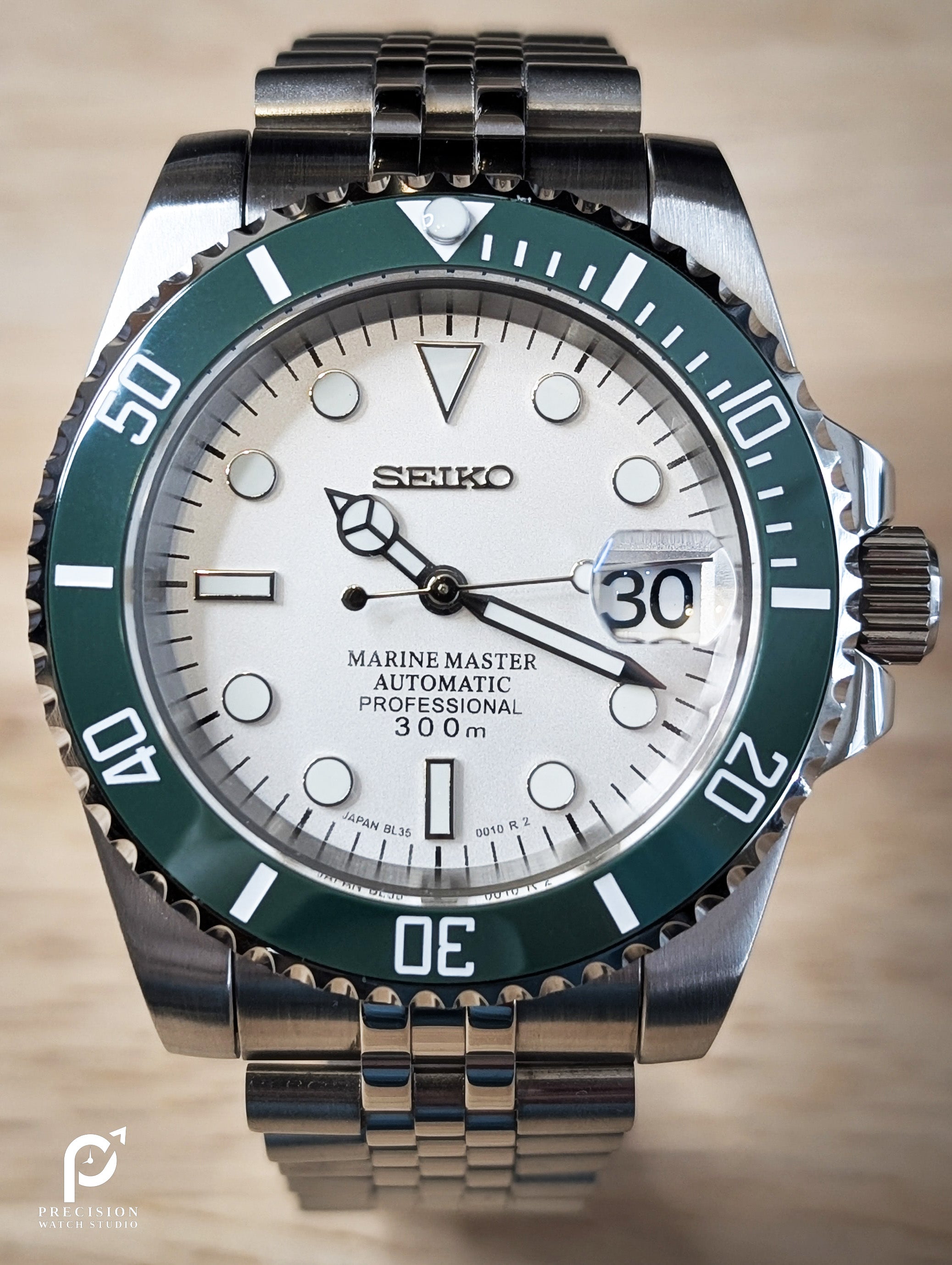 Bright Sub Style Diver - Classic Green