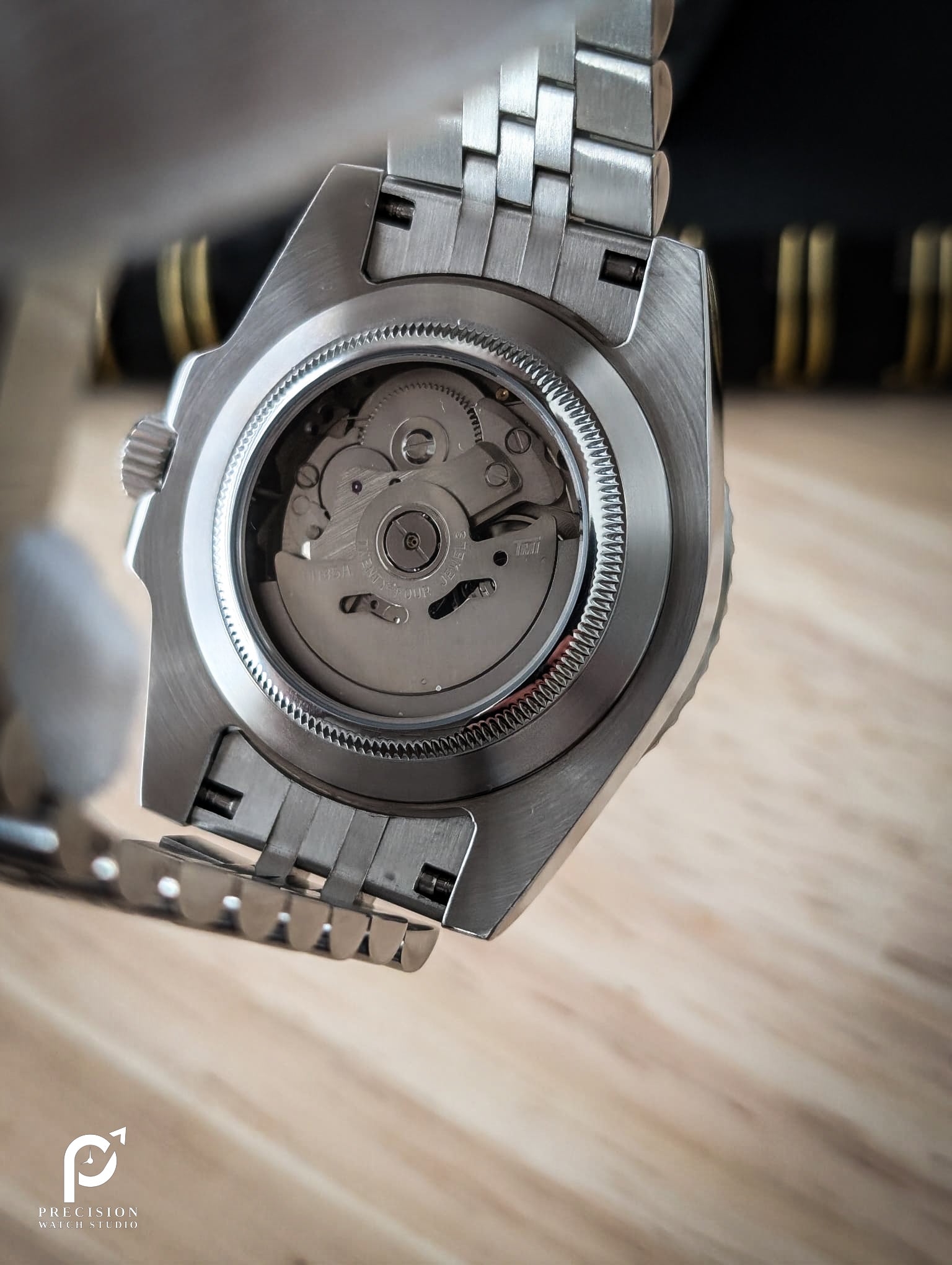 GMT - Bruce Wayne
