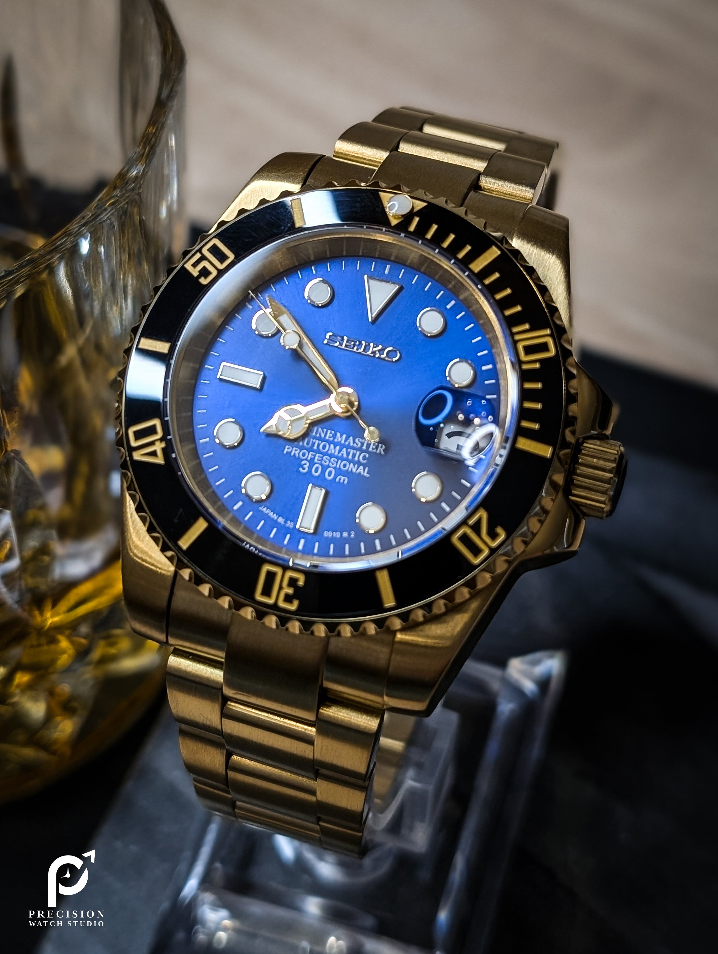 Sub Style Diver - Blue Knight in Gold