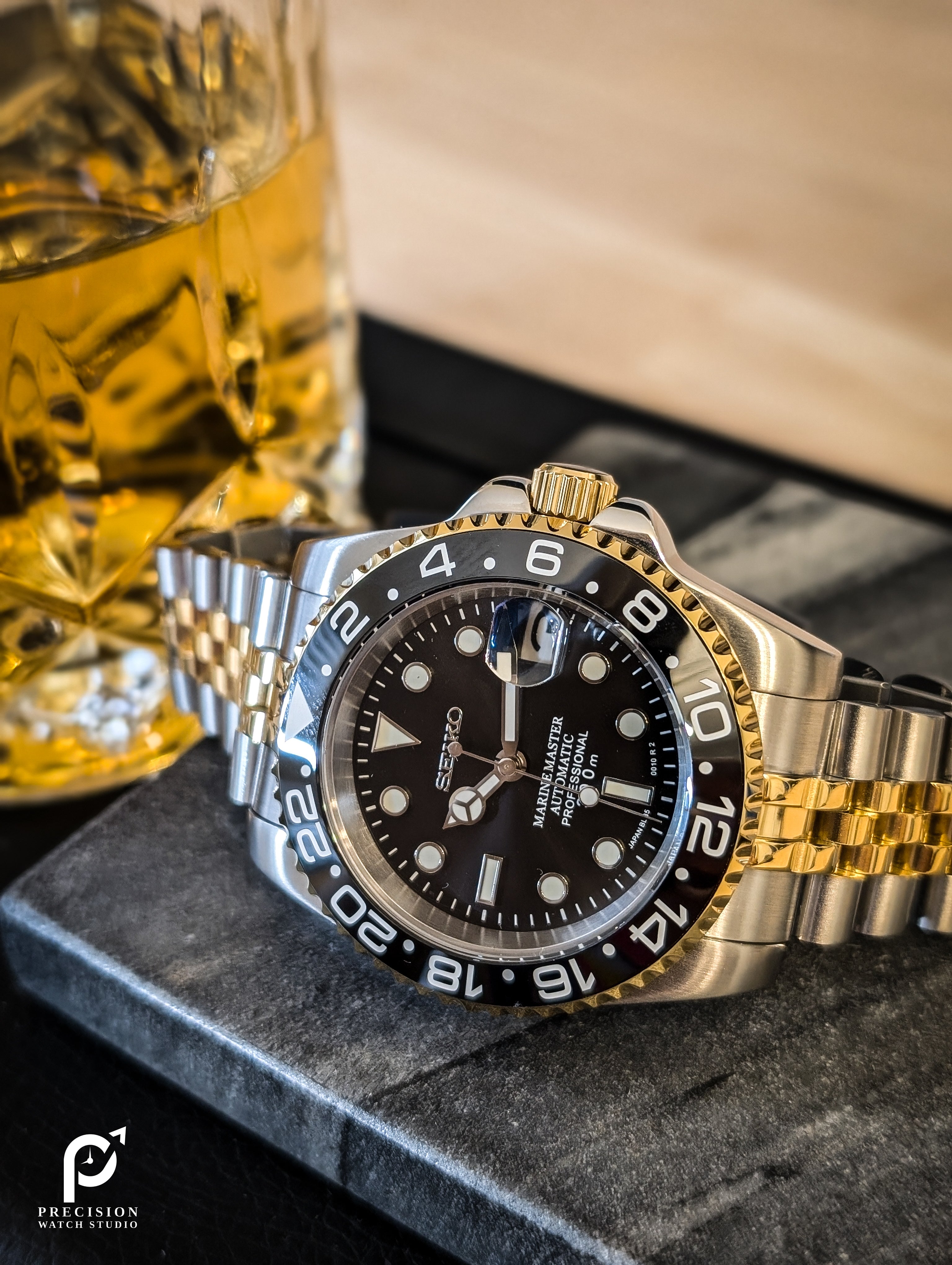 Sub Style 24H - Black Gold with Two-tone Gold