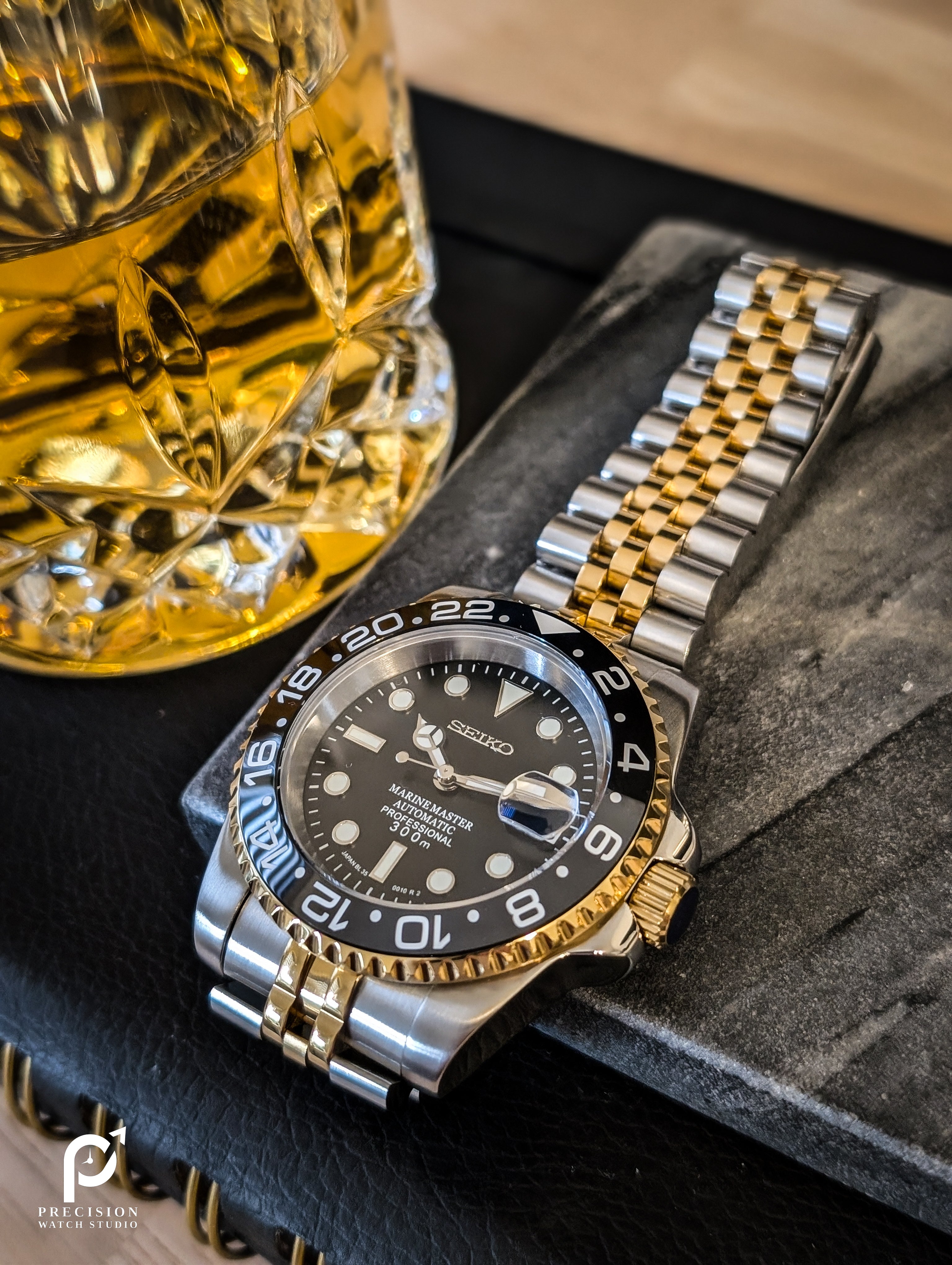 Sub Style 24H - Black Gold with Two-tone Gold