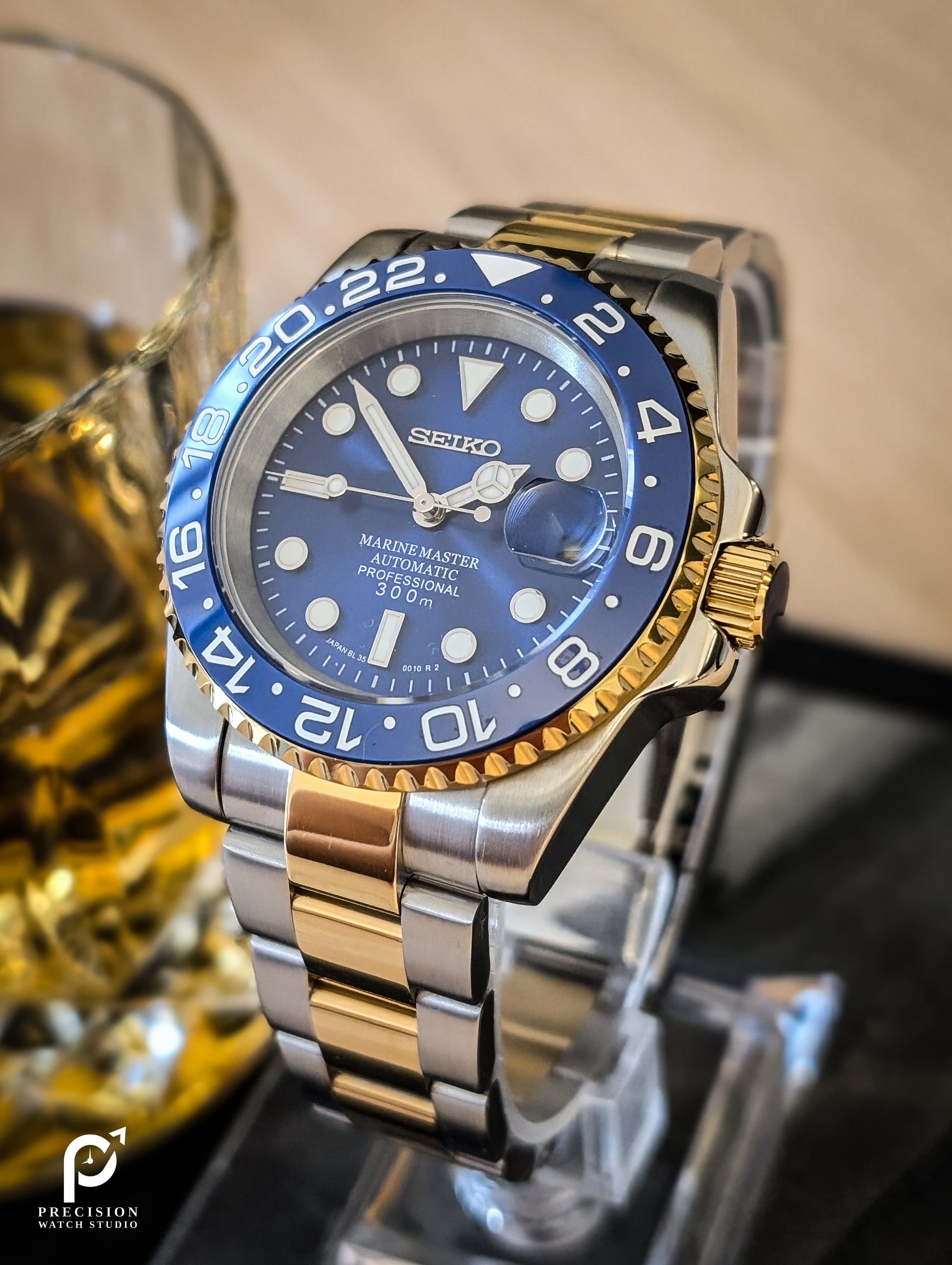 Sub Style 24H - Bluesy Two-tone Gold