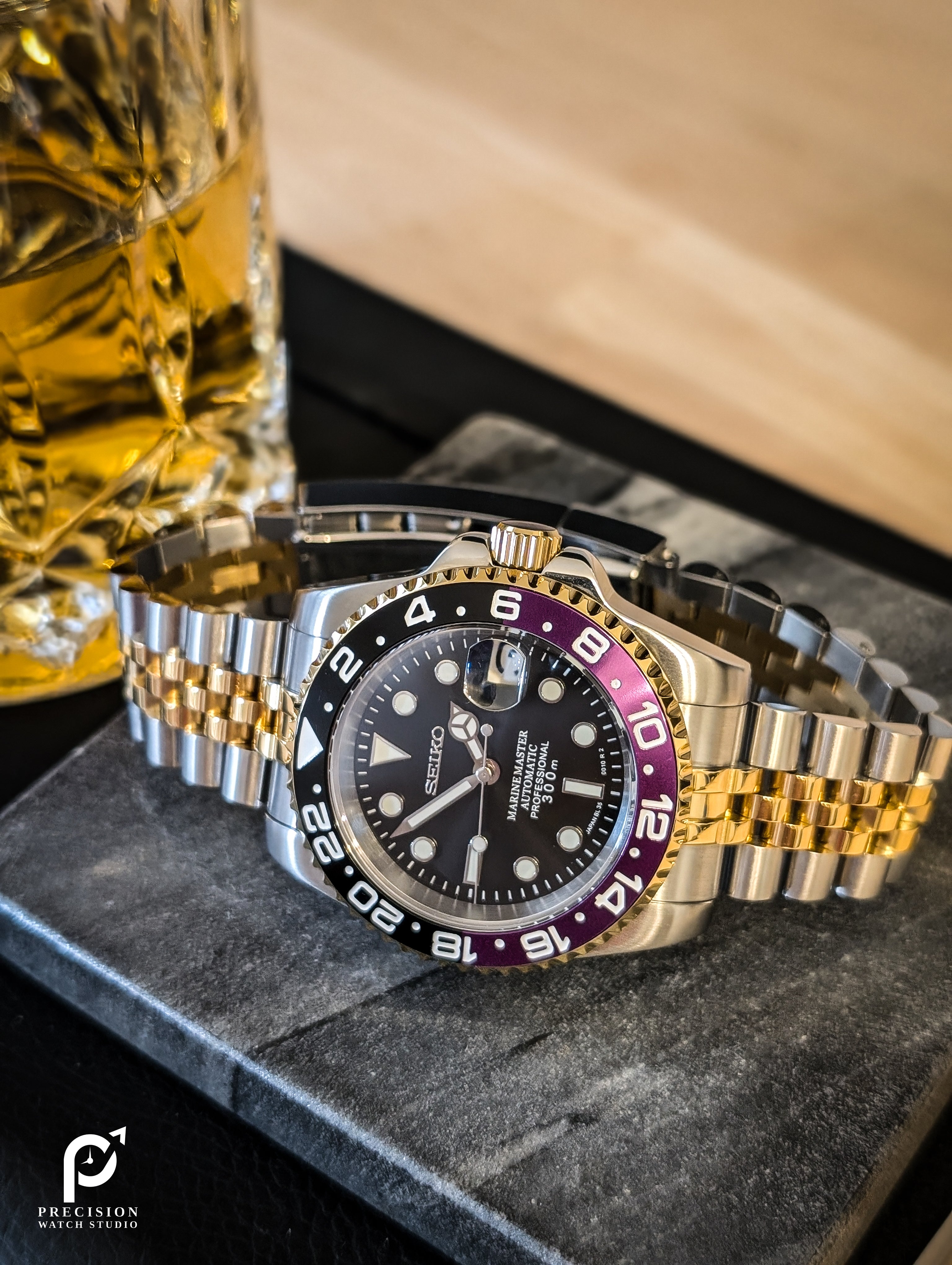 Sub Style 24H - Joker with Two-tone Gold