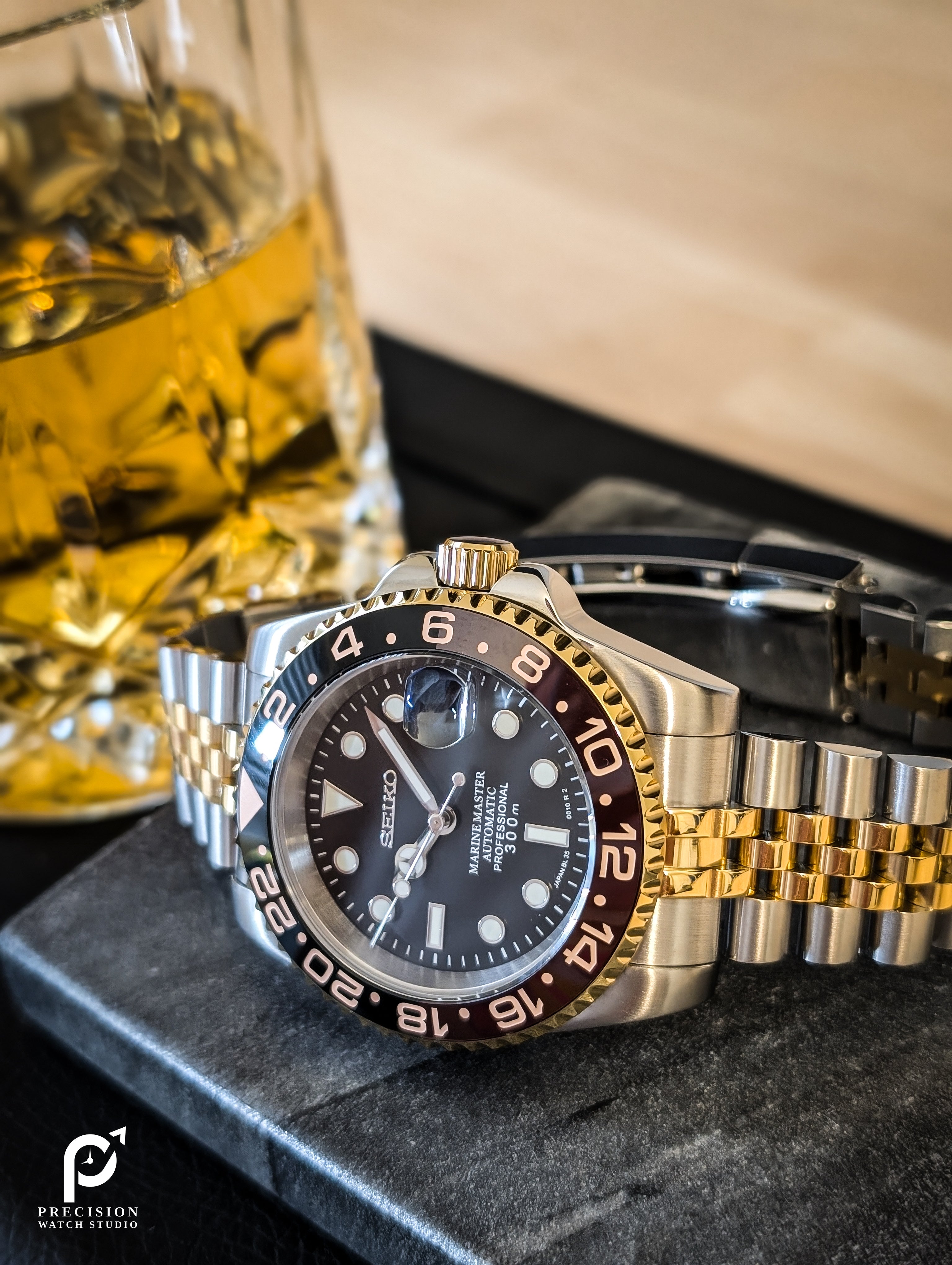 Sub Style 24H - Root Beer with Two-tone Gold