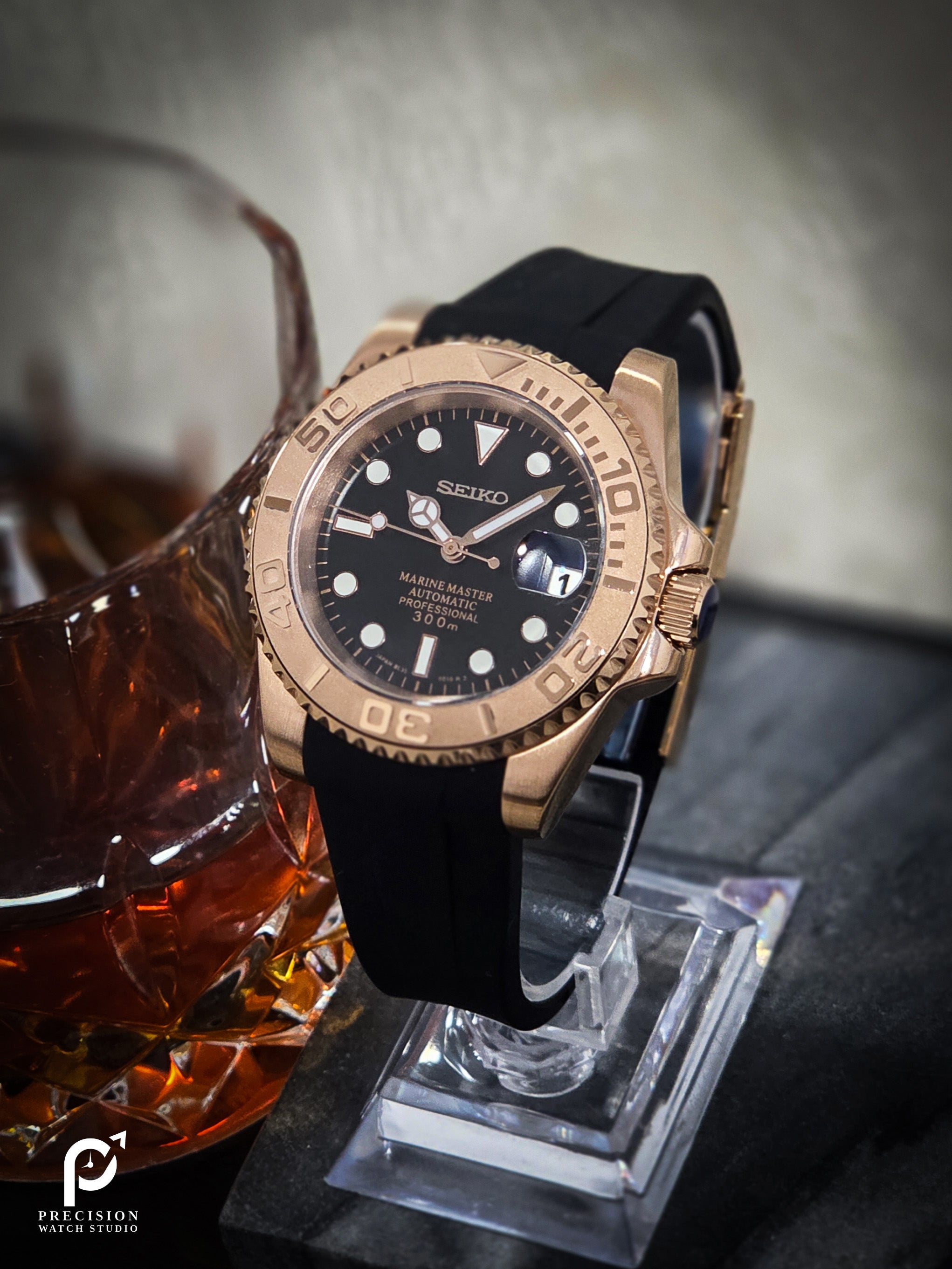 YachtDiver - Rose Gold Frost