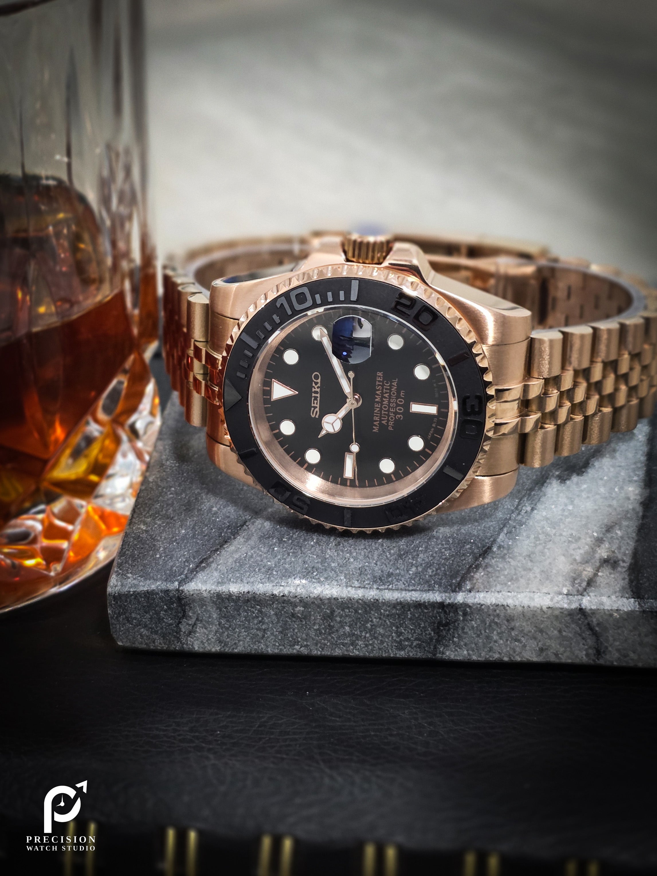 YachtDiver - Rose Gold Smoke
