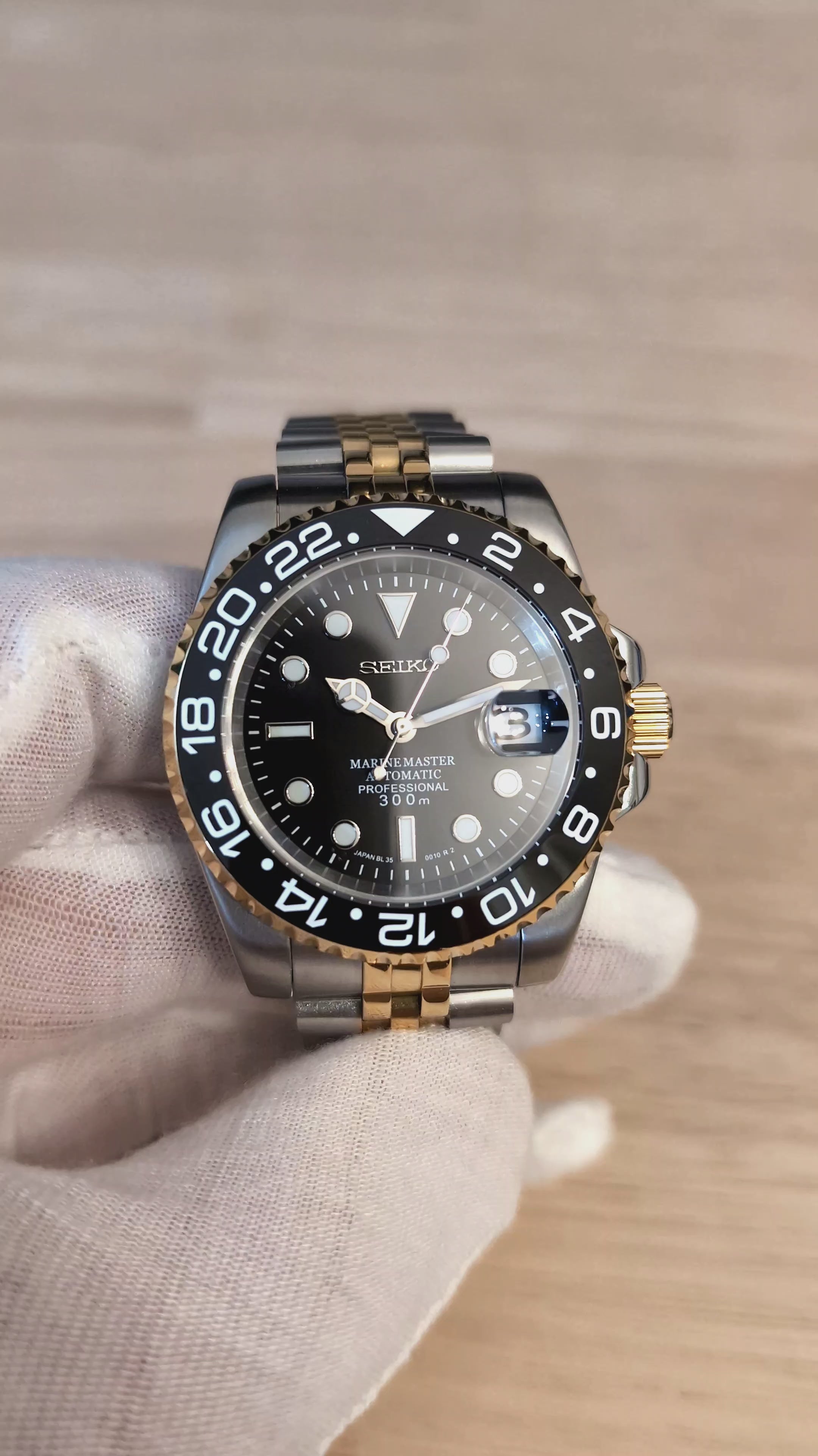 Sub Style 24H - Black Gold with Two-tone Gold