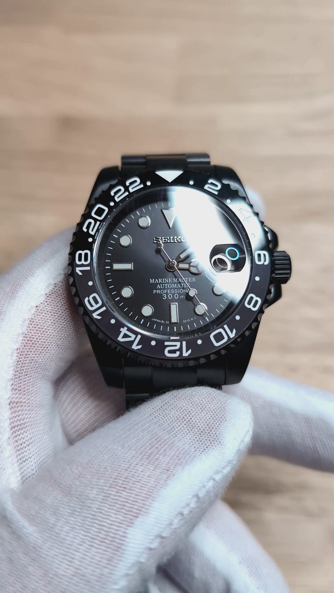 Sub Style 24H - Stealth Bruce Wayne