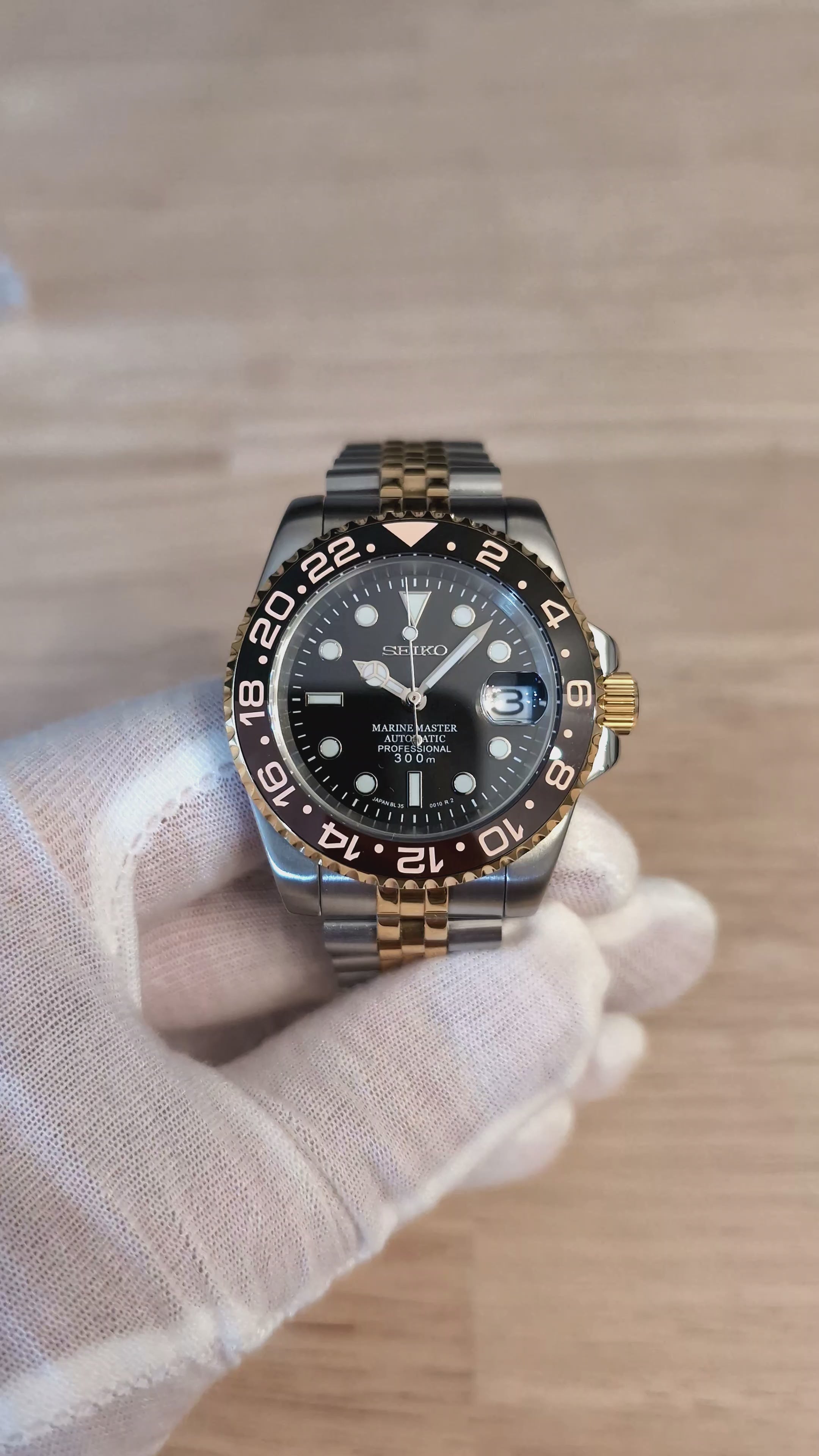 Sub Style 24H - Root Beer with Two-tone Gold