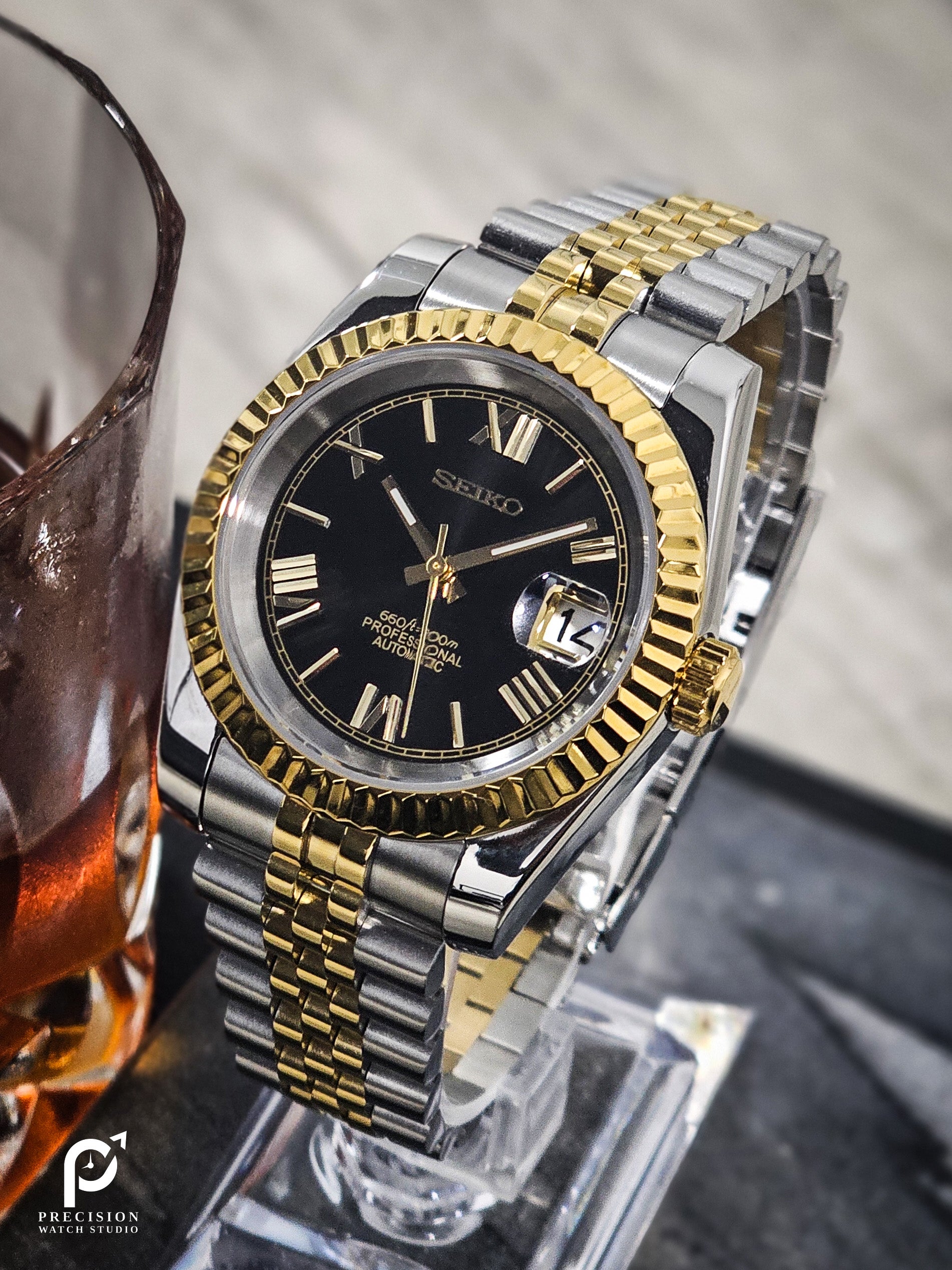 Date J Fluted - Roman Two-tone Black