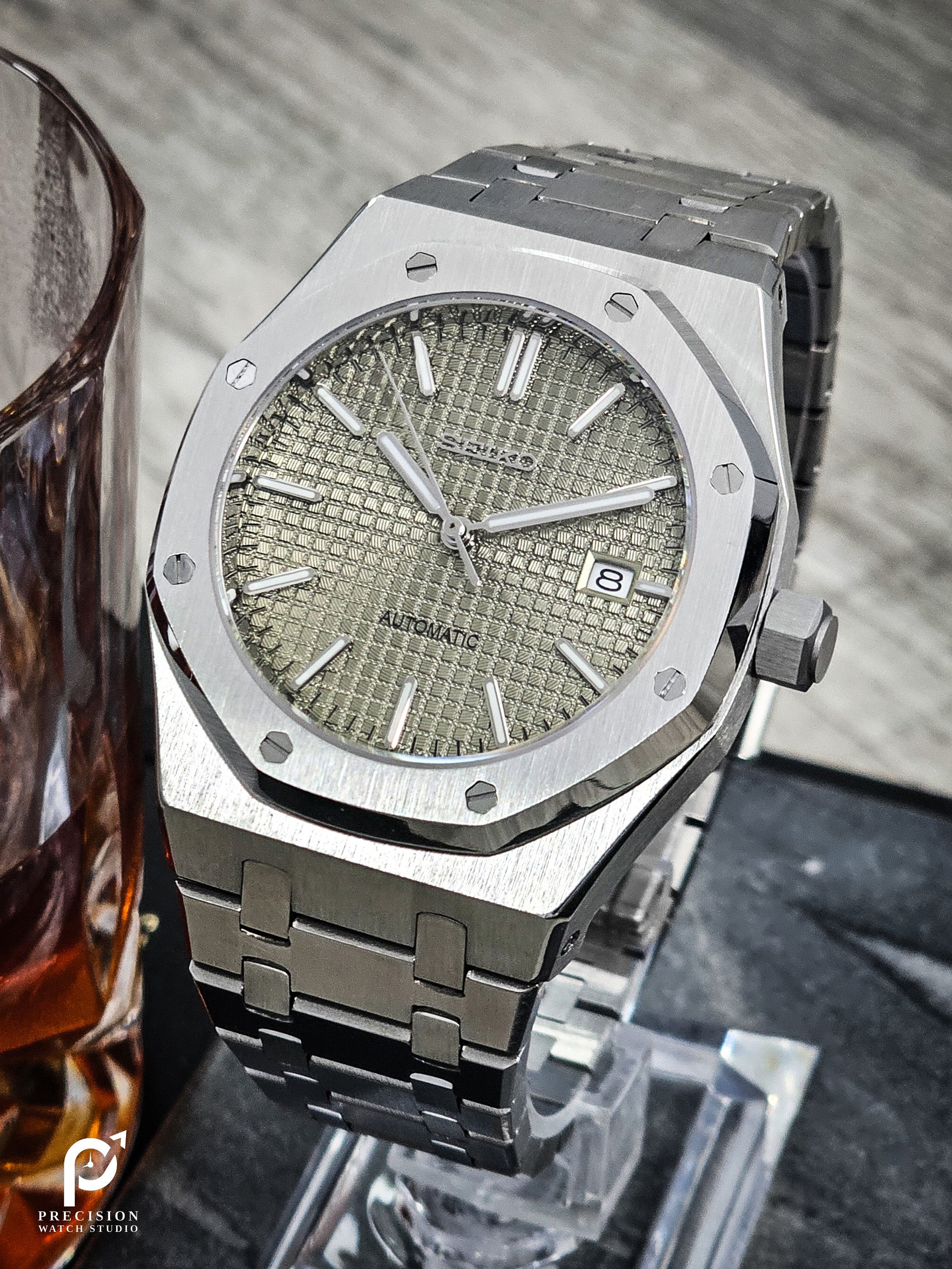 AP Oak - Olive Metallic