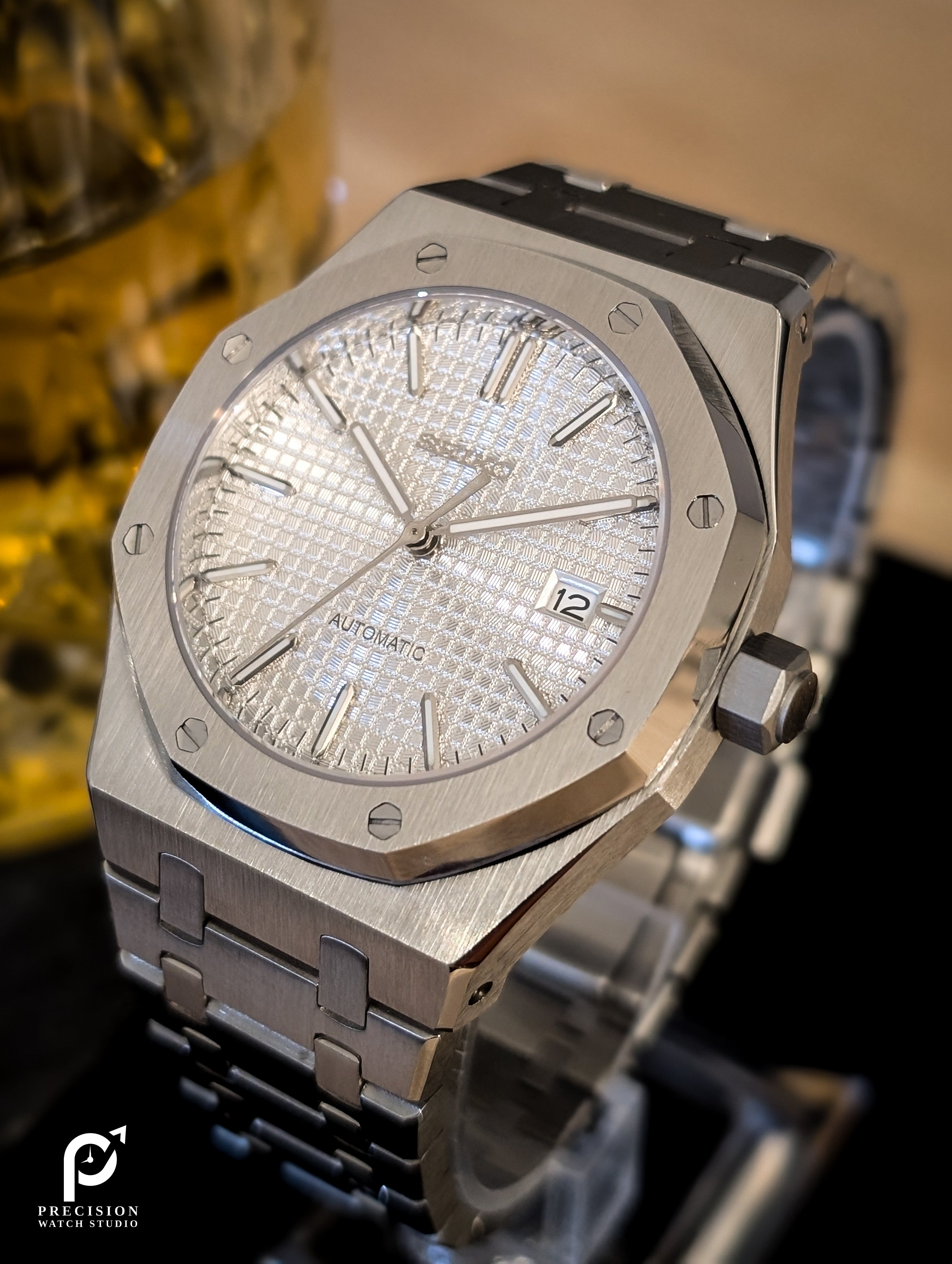 AP Oak - Silver – Precision Watch Studio