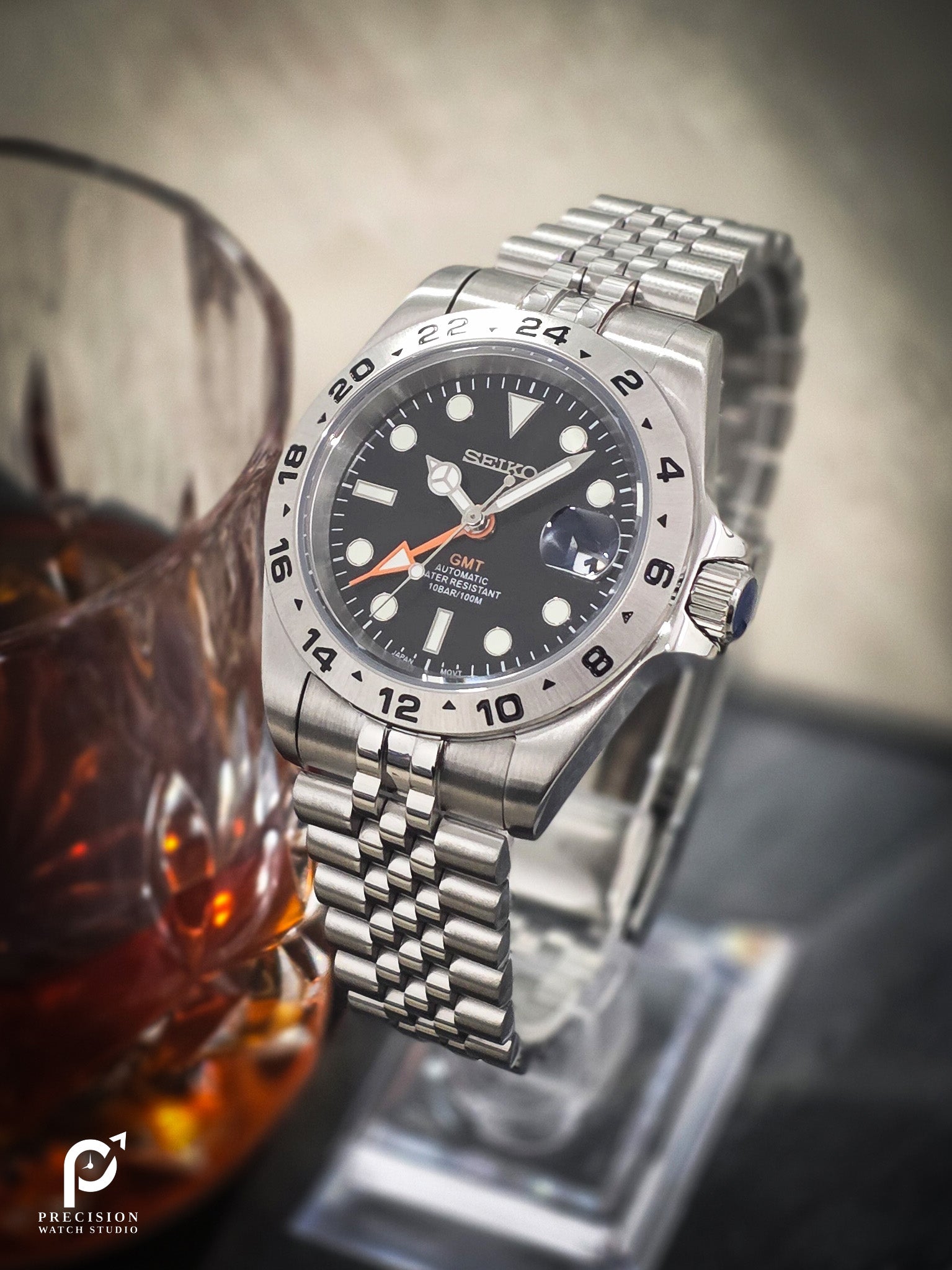Explorer II GMT - Black