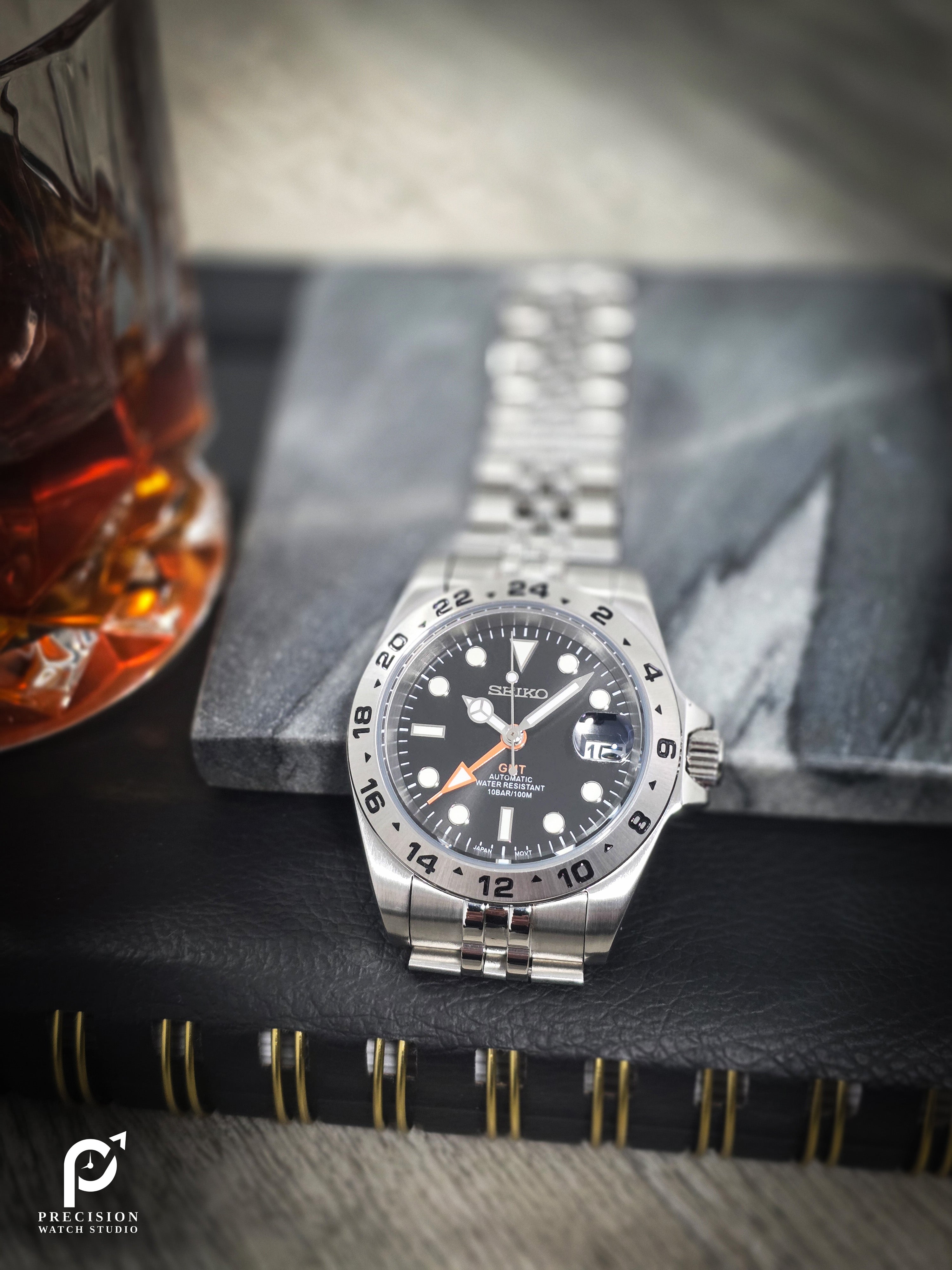 Explorer II GMT - Black