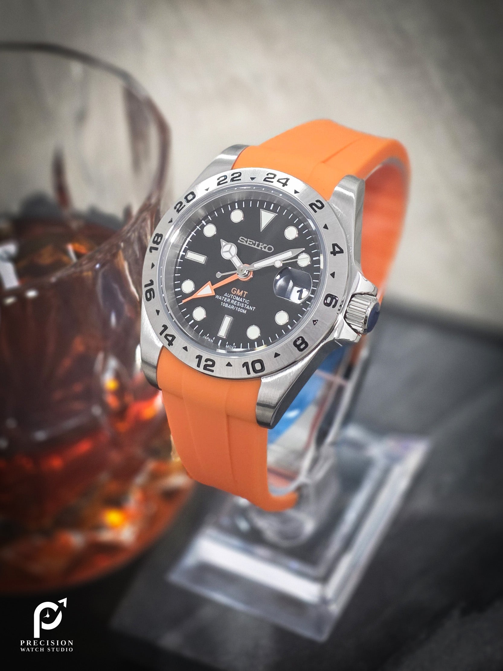 Explorer II GMT - Black