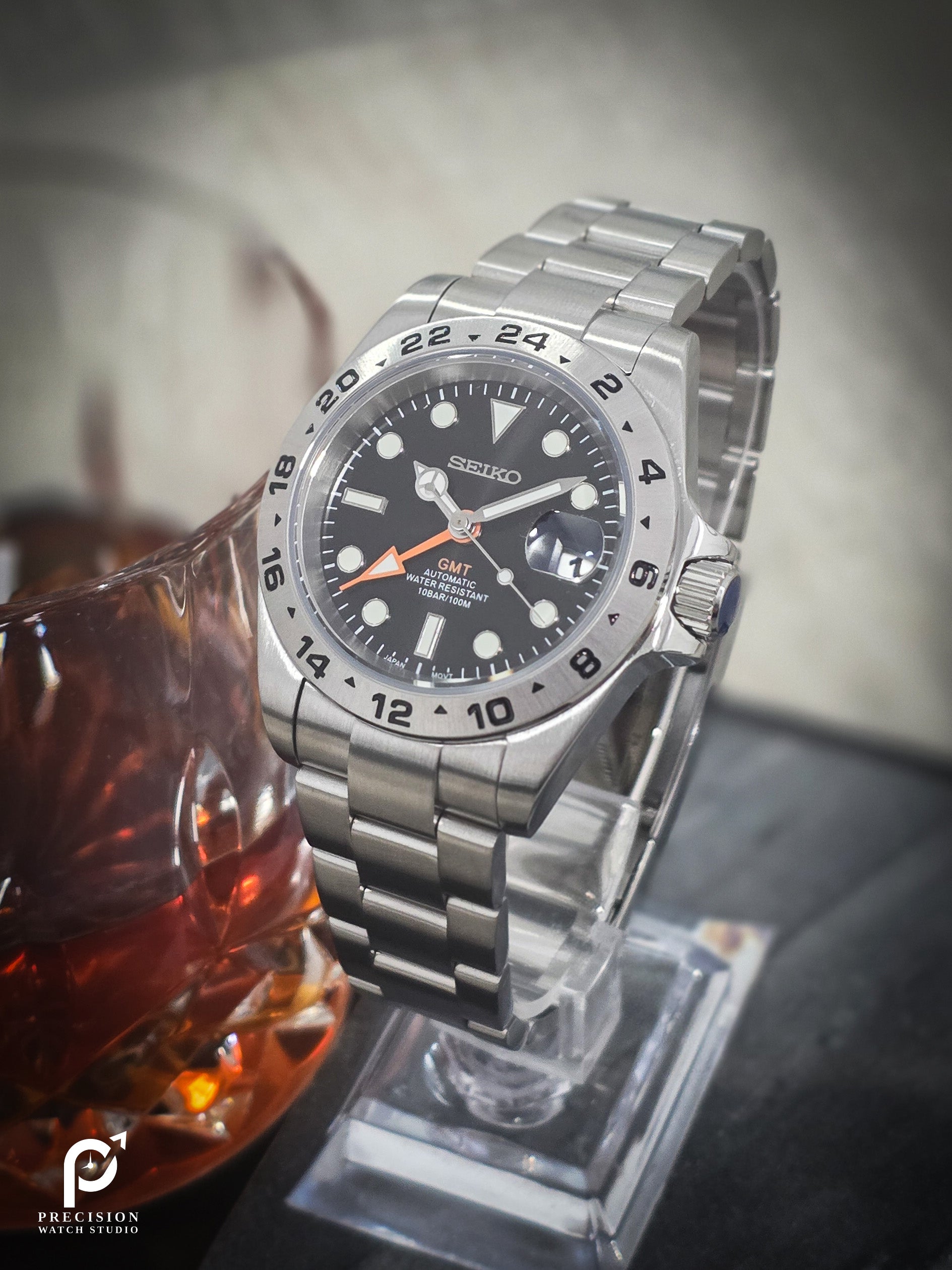 Explorer II GMT - Black