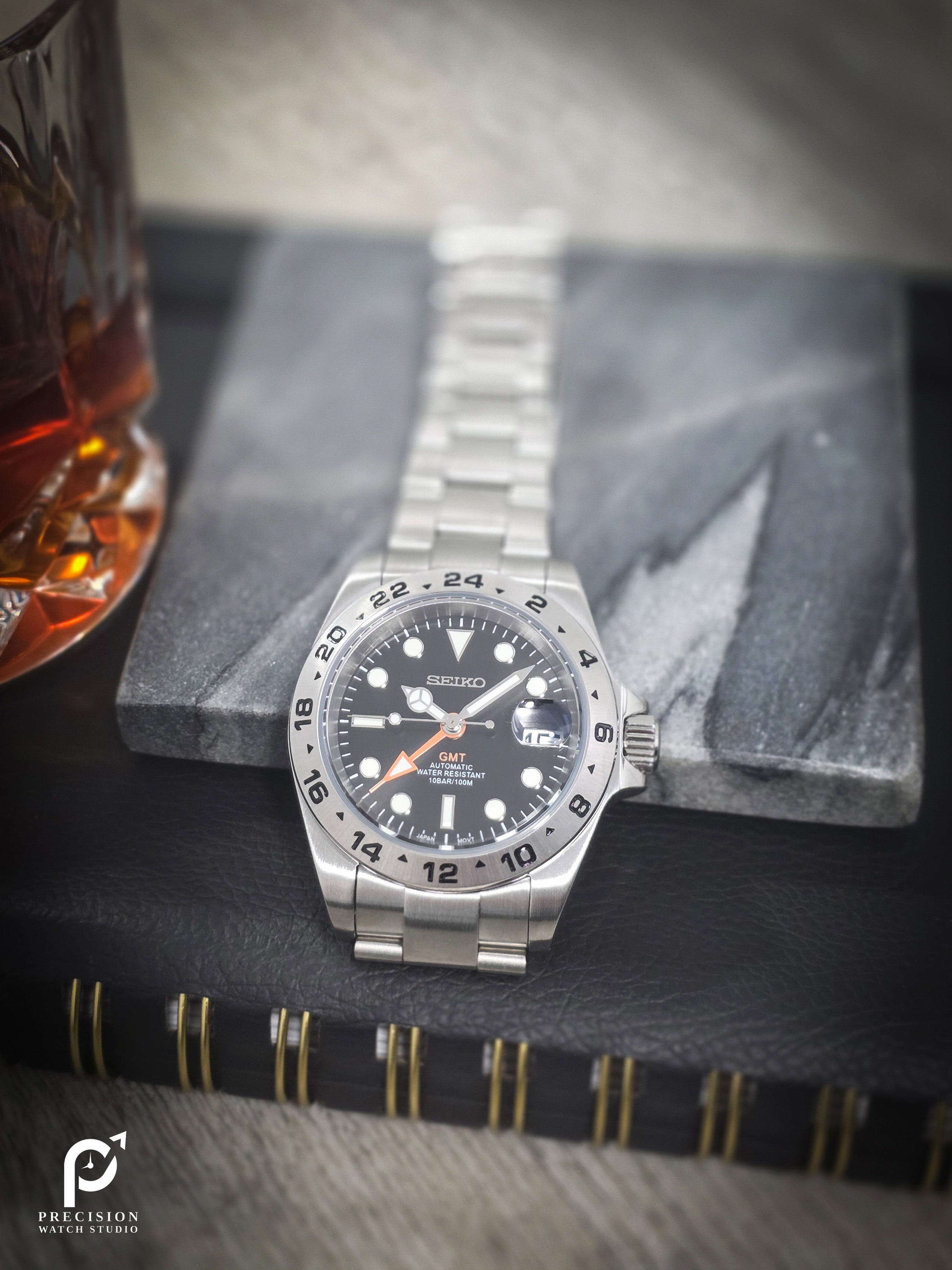 Explorer II GMT - Black