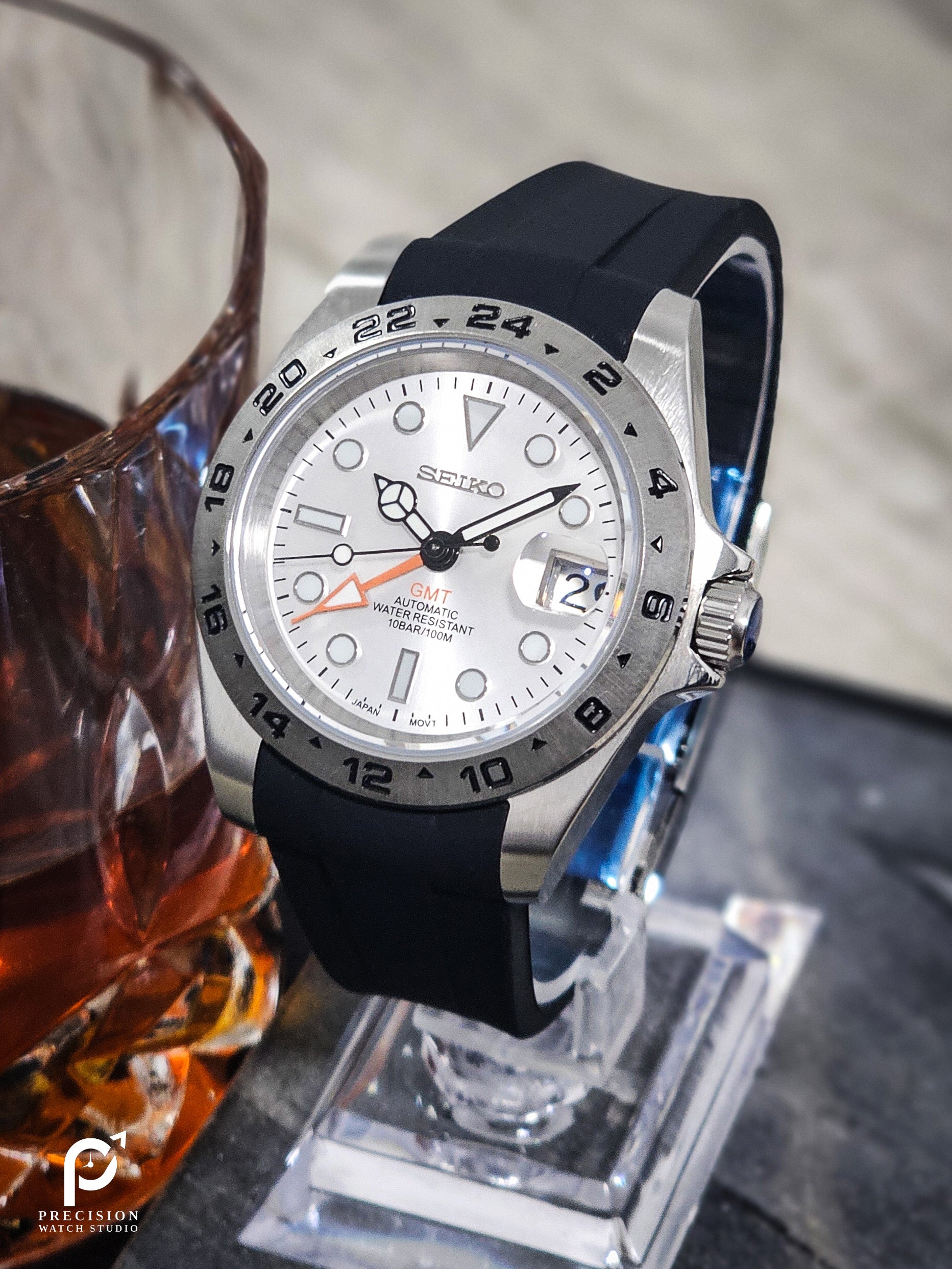 Explorer II GMT - Silver
