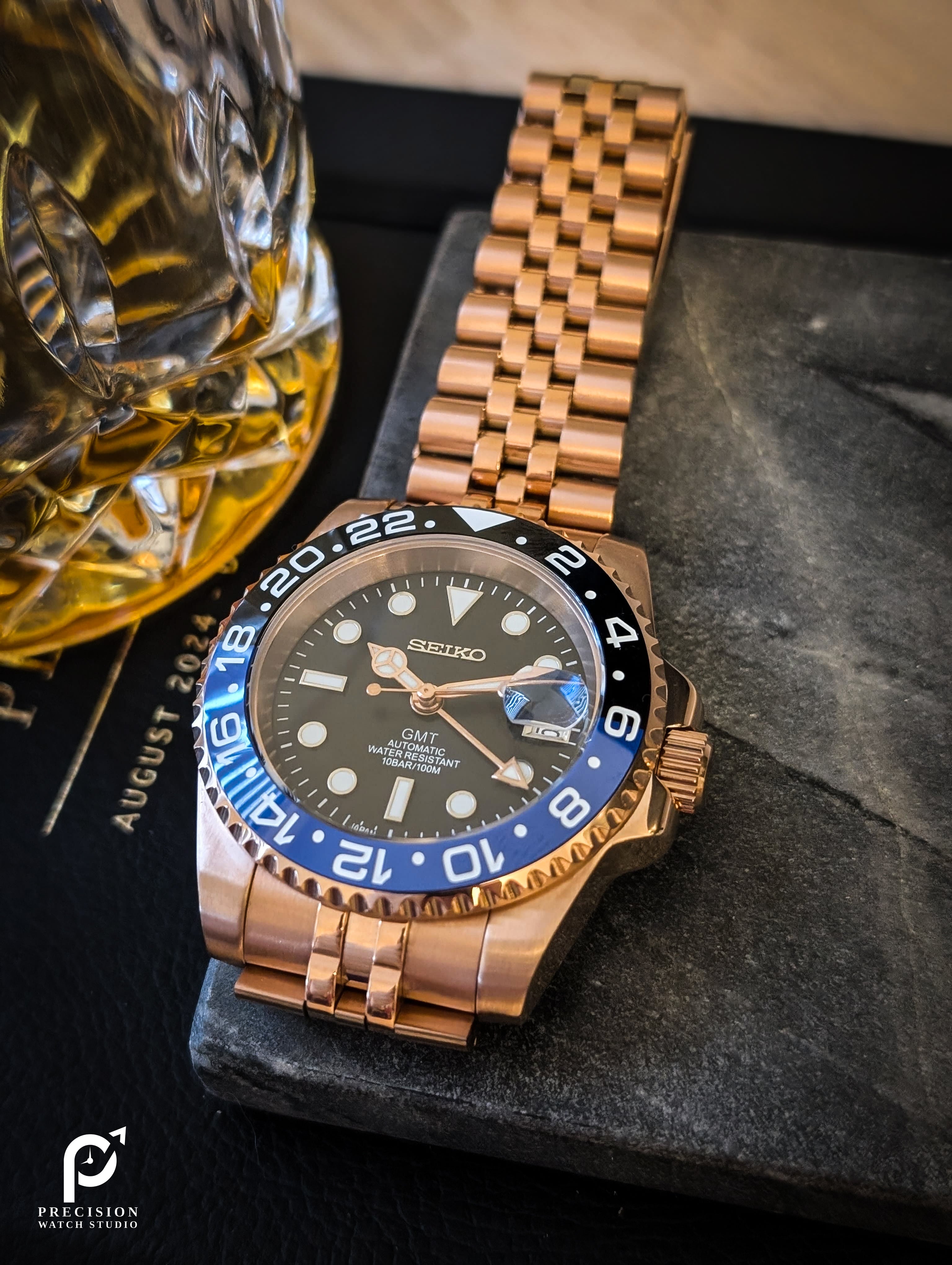 GMT - Batman Rose Gold