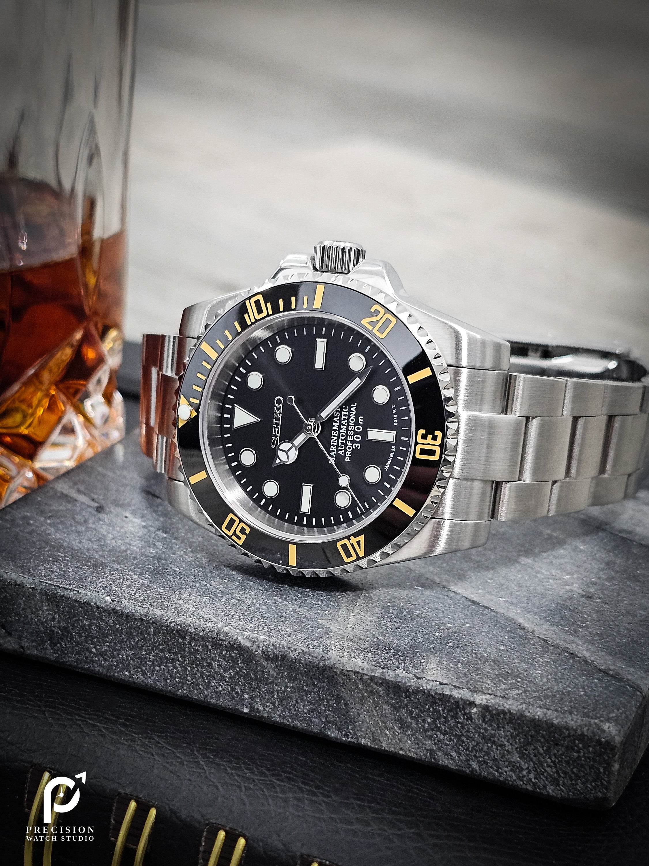 Sub Style No Date - Black Volt