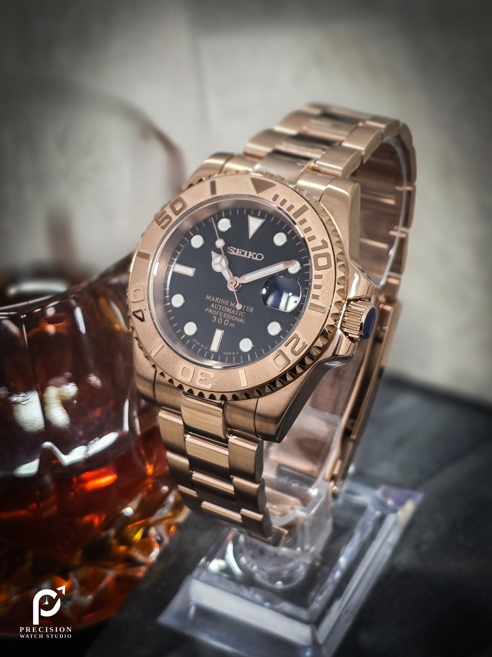 YachtDiver - Rose Gold Frost