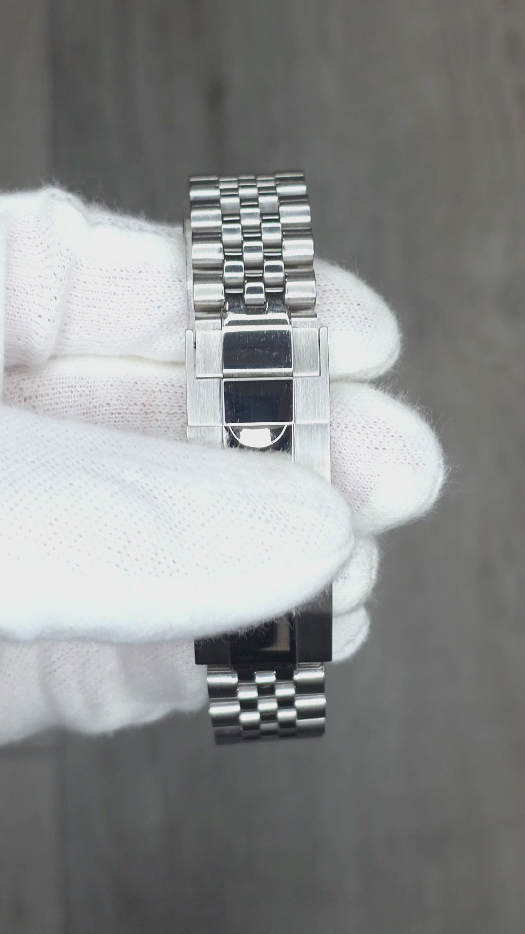 Daytona - White Rainbow