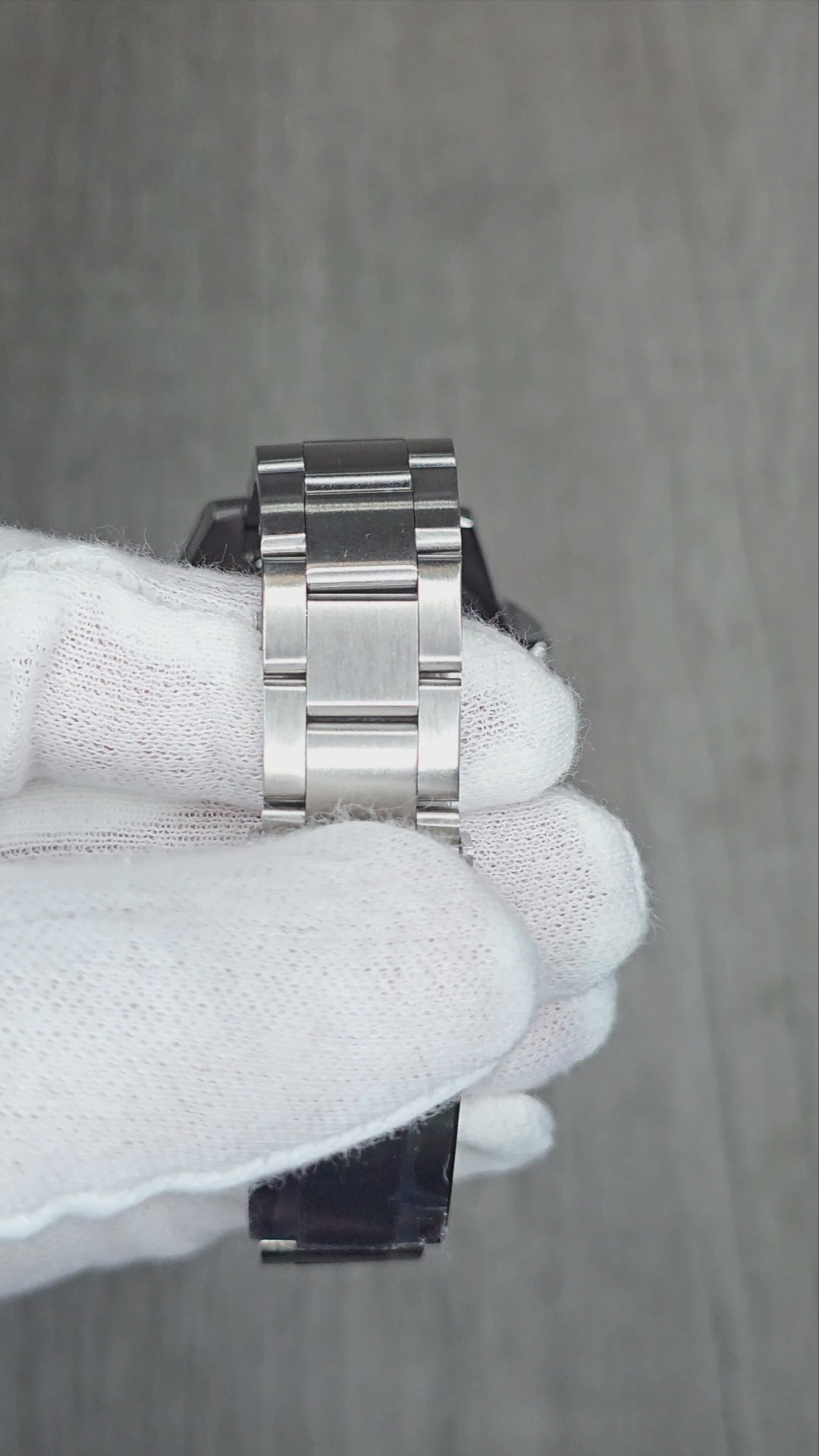 Explorer II GMT - Silver
